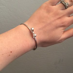 Kate Spade ♠️ Silver Bow Bracelet with Clasp